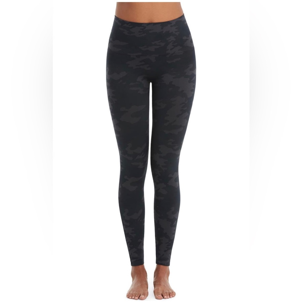 Spanx Look At Me Now Leggings